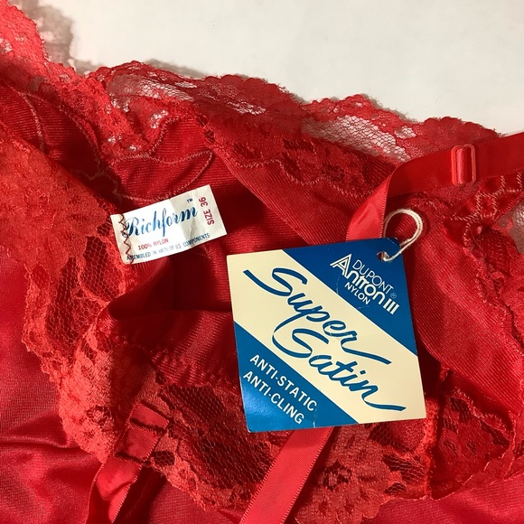 Vintage 70s Red Nylon Floral Lace Slip Richform 36 - Picture 7 of 9